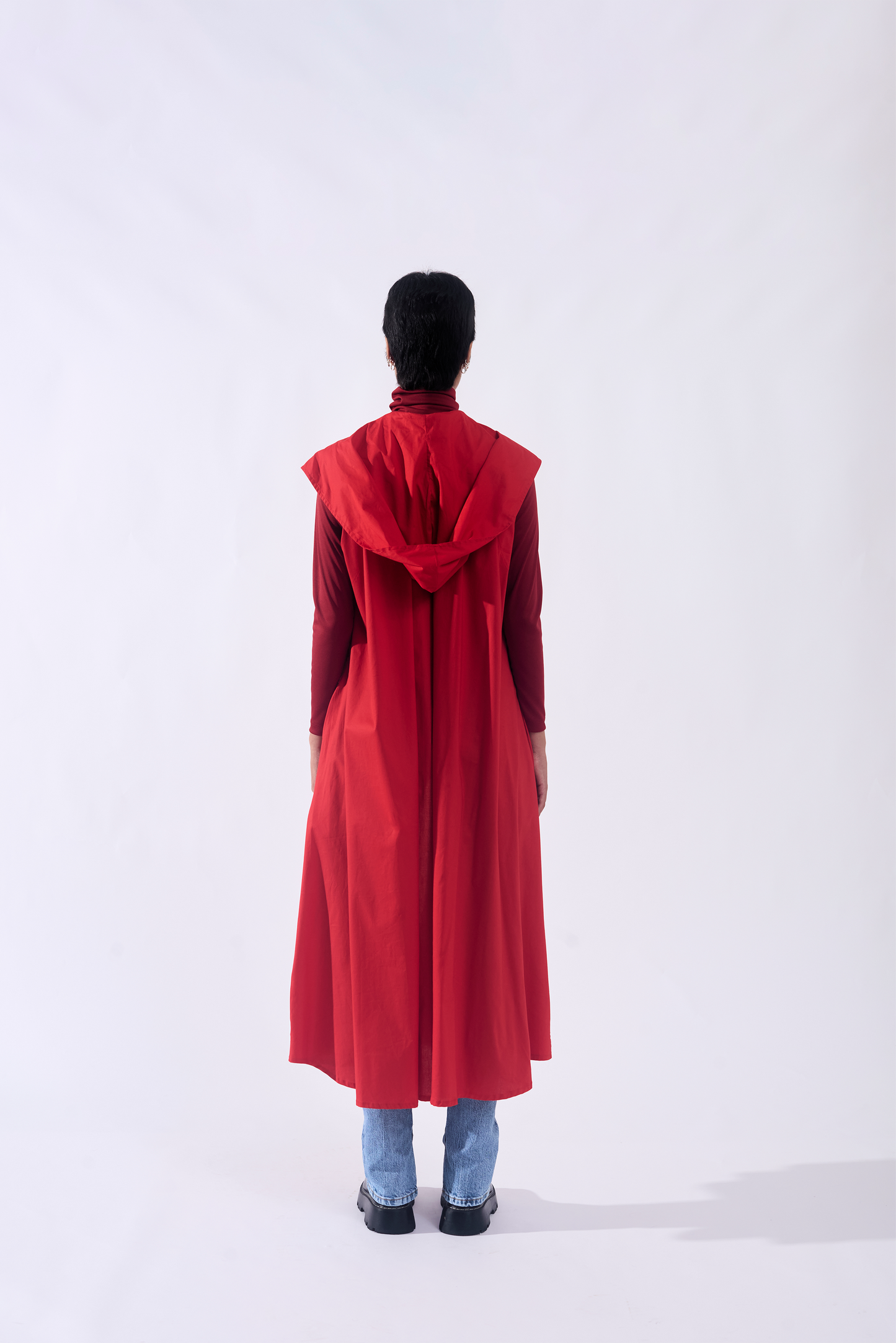 ABRIGO / VESTIDO CON CAPOTA ROJO #1